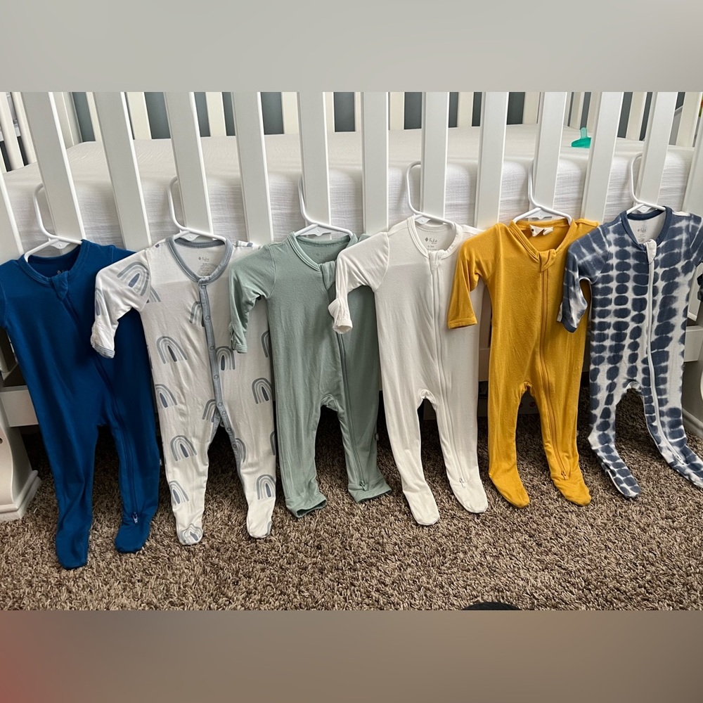 Kyte baby 0-3 zipper Footie romper bundle